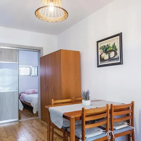 One-bedroom In * Klek