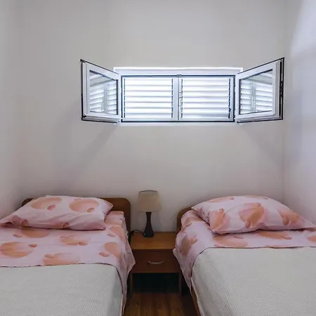 One-bedroom In * Klek