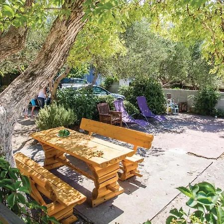 One-bedroom In Appartement *